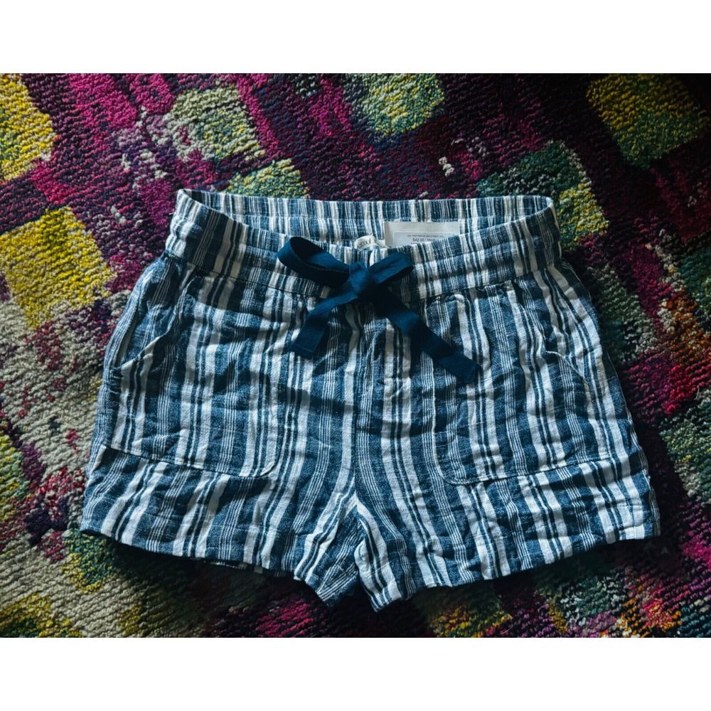 NWT Becool‎ blue and white striped shorts